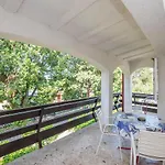 דירה Mira