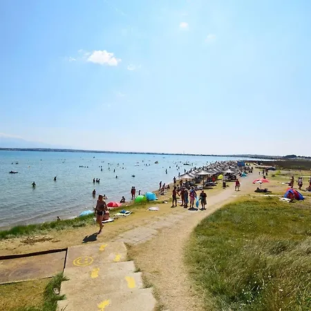 Mira * Privlaka (Zadar)